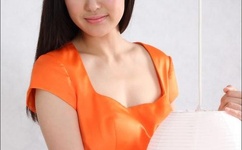 一拨出来女人下面水直喷